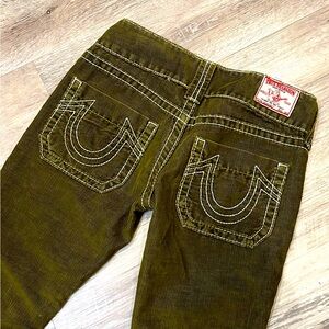 TRUE RELIGION Green Cordoroy pants